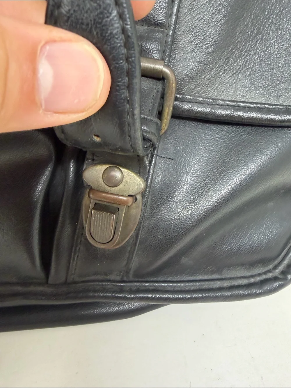 Vintage Bill Blass Leather Briefcase Messenger Bag Black Multi Pocket Work Bag